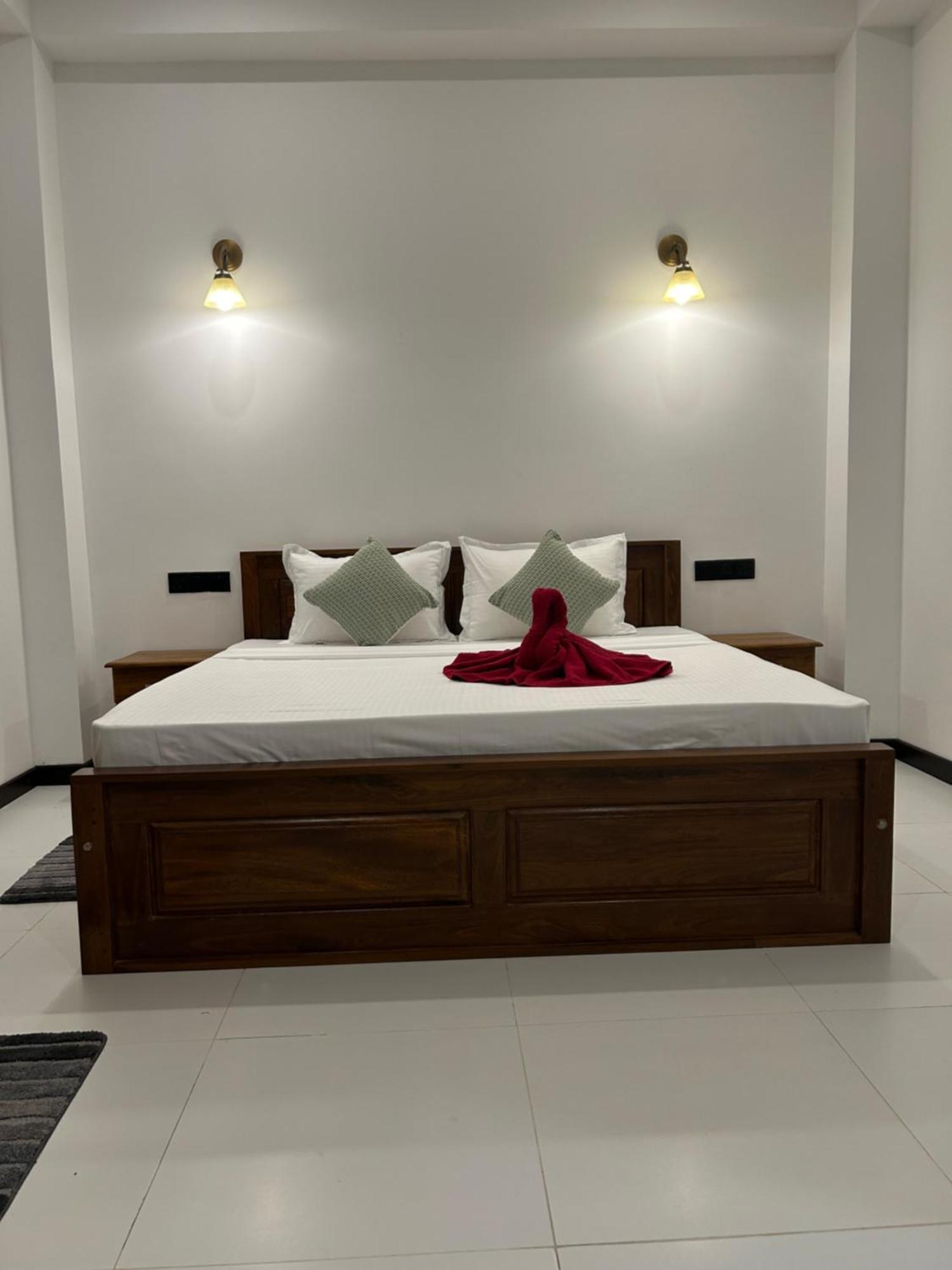 Yelisha'S Place Weligama Bagian luar foto