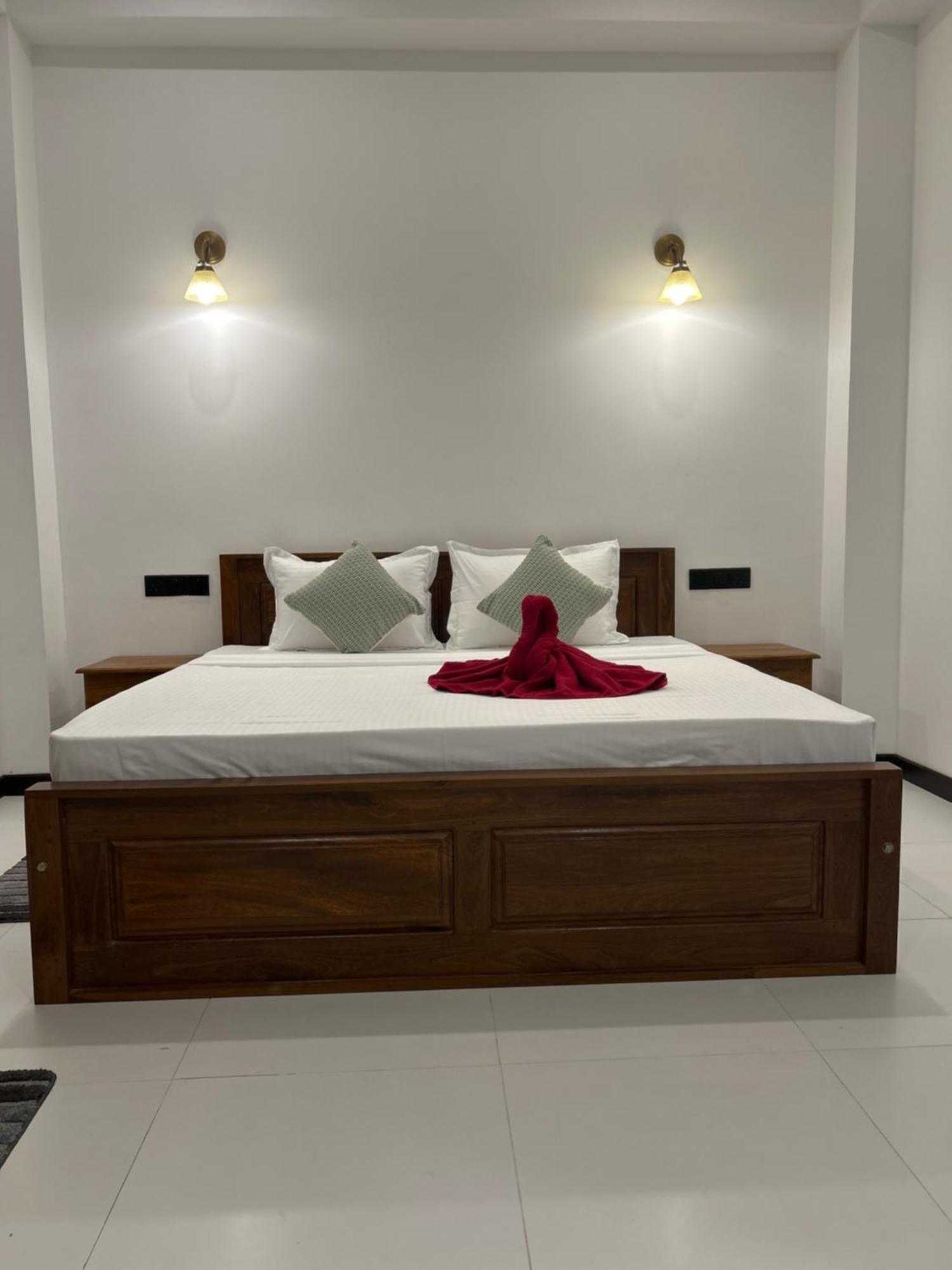 Yelisha'S Place Weligama Bagian luar foto