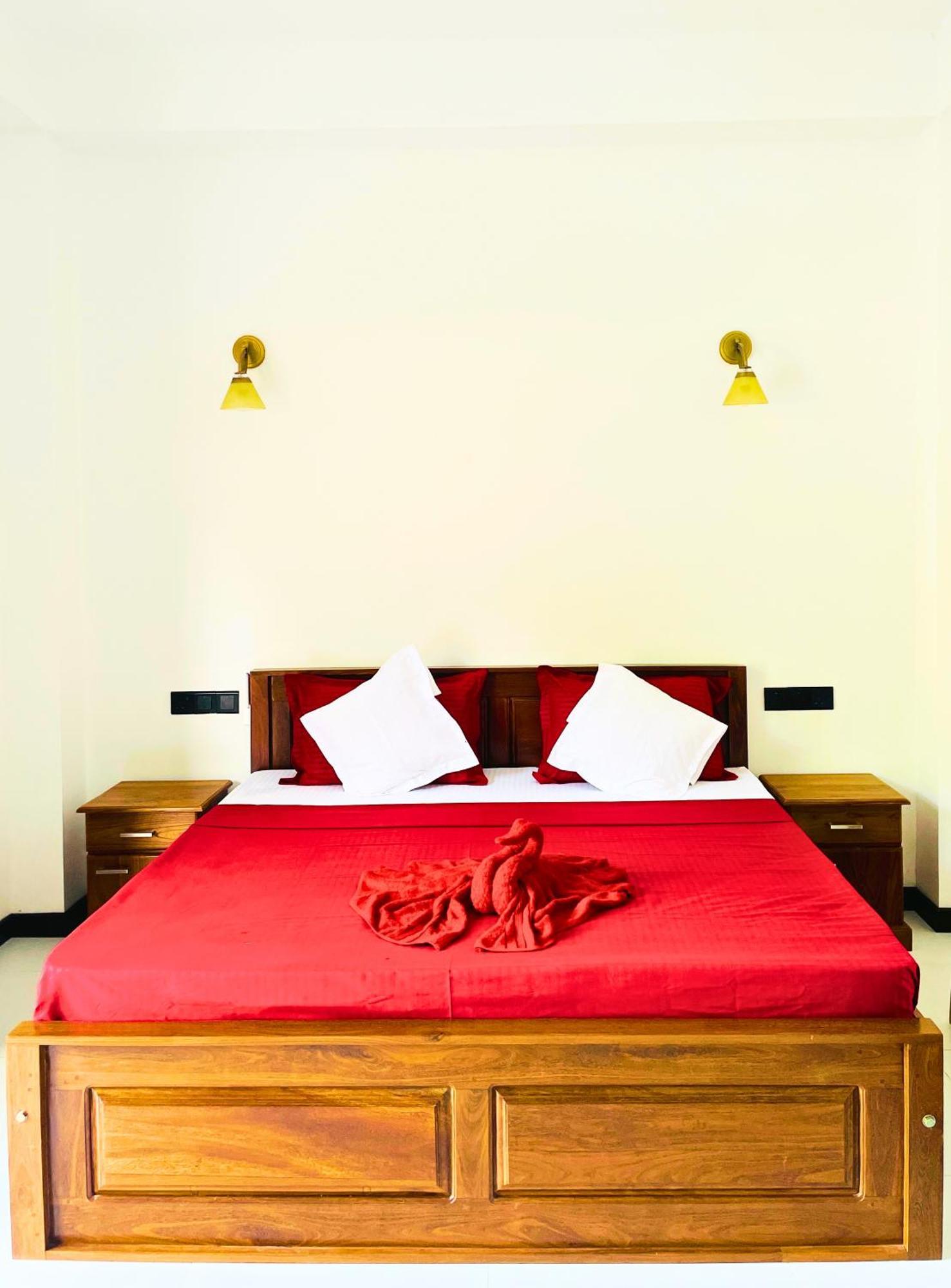 Yelisha'S Place Weligama Bagian luar foto