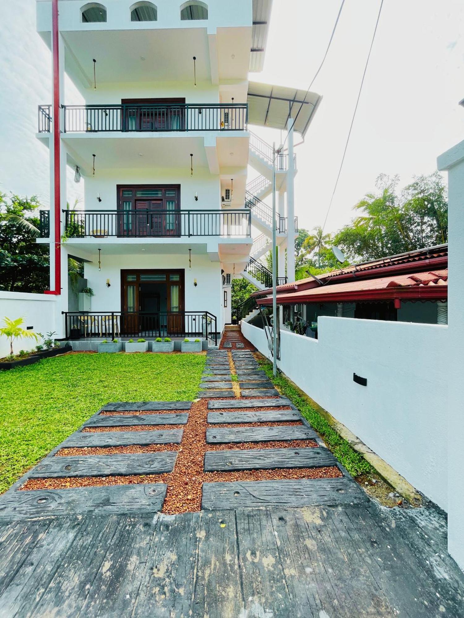 Yelisha'S Place Weligama Bagian luar foto